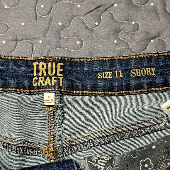 True Craft jean shorts size 11 - Picture 2 of 4